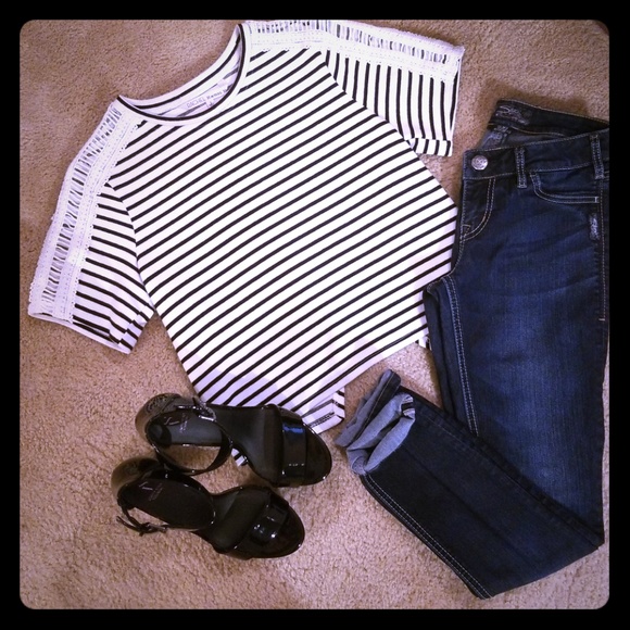 Rachel Roy Open Back Crop💙 - Picture 7 of 8